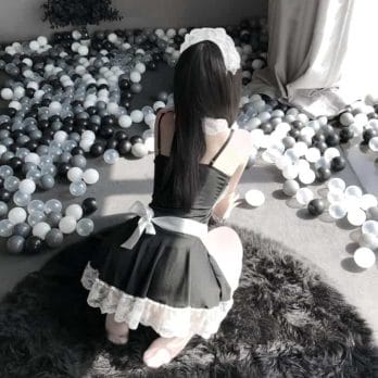 Maid Outfit Cosplay sehr kurz 2